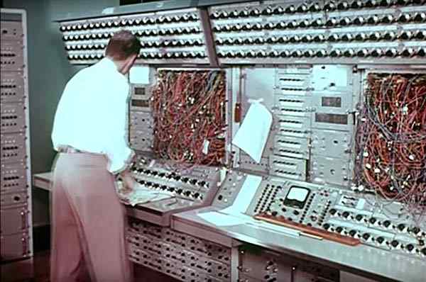 Predstavljeni analogni računalniki, komponente, vrste