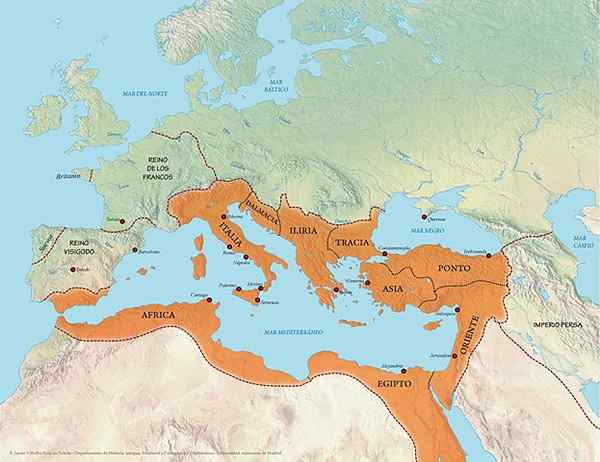 Politisk og sosial organisering av det bysantinske riket