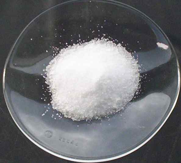 Structure de sulfate de sodium (NA2SO4), propriétés, utilisations, obtention