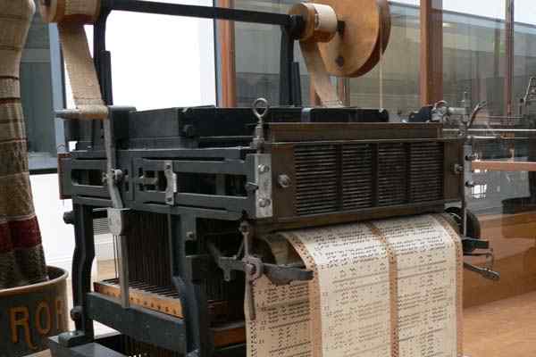 Jacquard Loom History, Operation, Používa sa