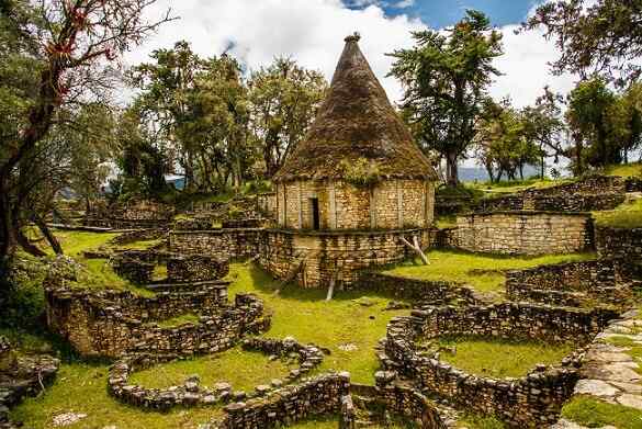 Chachapoyas -kulttuurin alkuperä, sijainti, organisaatio, uskonto