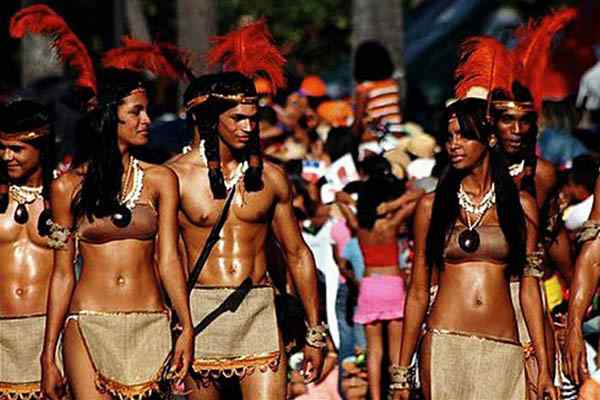 Budaya Tradisi Puerto Rico, Bea Cukai, Gastronomi, Agama