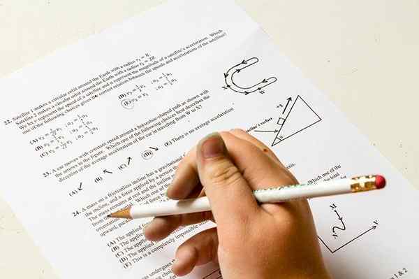 Types et caractéristiques des instruments d'évaluation éducative