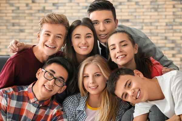 I 12 doveri degli adolescenti nella loro vita