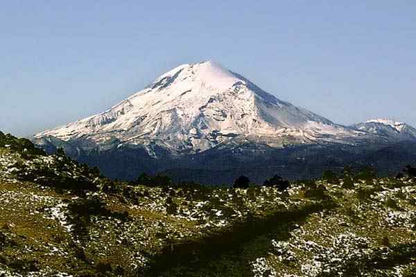 Relevos de planícies do México, platôs, montanhas, cadeias de montanhas, vulcões