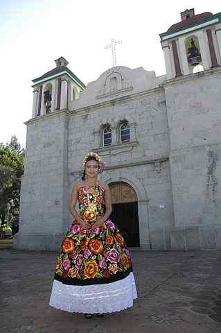 Typický popis a vlastnosti obleku Oaxaca