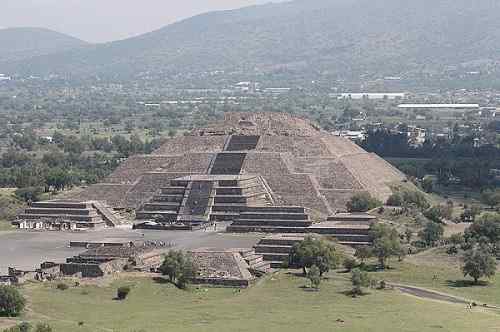 Konstruksi dan monumen Teotihuacanos