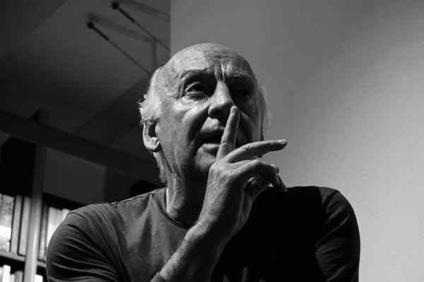 Eduardo Galeano Biografi, Gaya, Kerja, Frasa