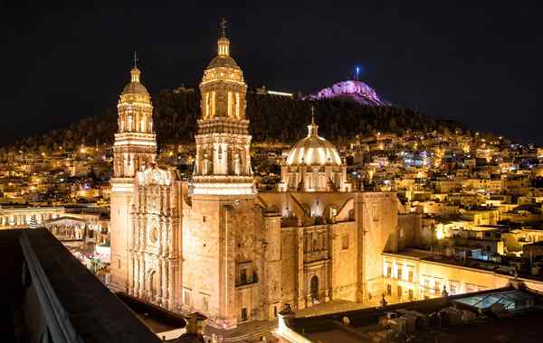 10 Tradisi Zacatecas Paling Populer