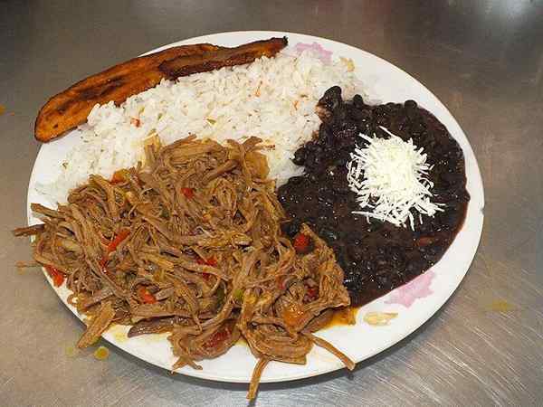 Makanan khas Caracas 7 hidangan paling populer