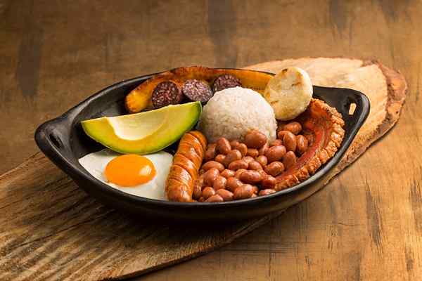Makanan khas medellín 7 hidangan khas paling terkenal