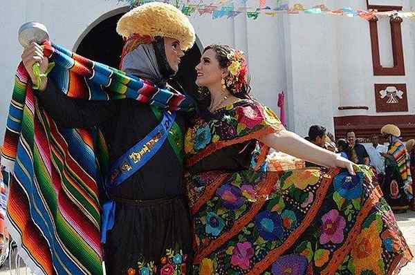 Gastronomia da cultura de Chiapas, festas, danças, religião