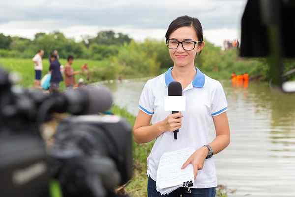 Di mana wartawan mendapatkan informasi untuk menyiapkan laporan?