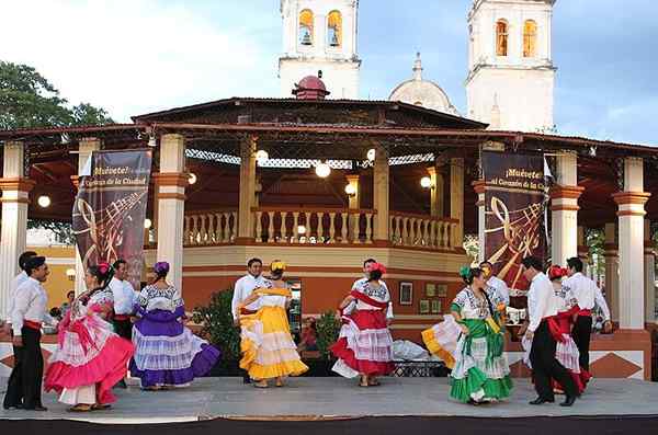 De 6 dansen en typische meest beroemde Tamaulipas