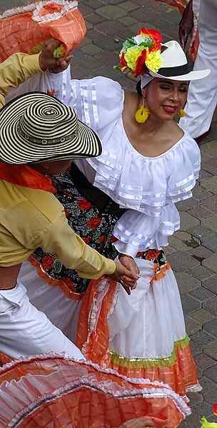 6 Typiske danser av den fredelige regionen i Colombia