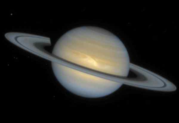 Saturno