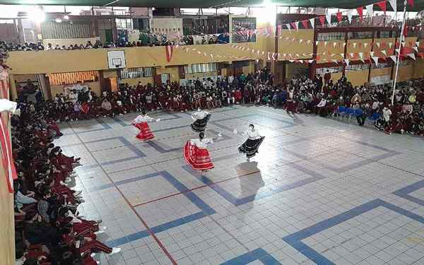 Dança típica da liberdade