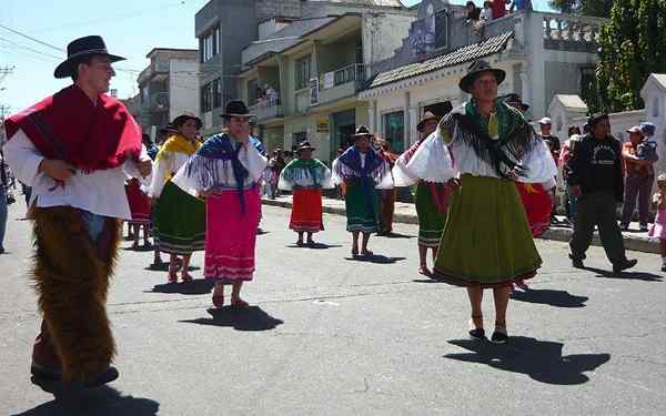 Roupas típicas das Ilhas Galápagos (Equador)